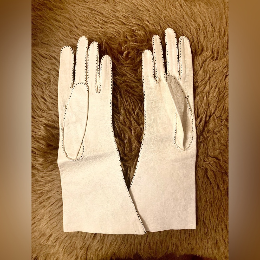 Elegant Lavable Vintage Kid Leather Opera gloves XXS.